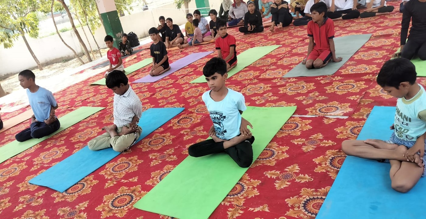 हरियाणा योग आयोग एवं आयुष विभाग के संयुक्त तत्वावधान में आयोजित योगासन स्पोर्ट्स प्रतियोगिता का दृश्य।