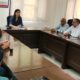 अधिवक्ताओं व पीएलवी की बैठक लेती सीजेएम नीलम कुमारी।