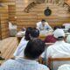 योग मैराथन को लेकर अधिकारियों की बैठक लेते एसडीएम अनिरुद्ध यादव।