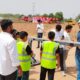 नारनौल में आईआरडीसी कार्यक्रम के दौरान रॉकेट लॉन्च करते छात्र।