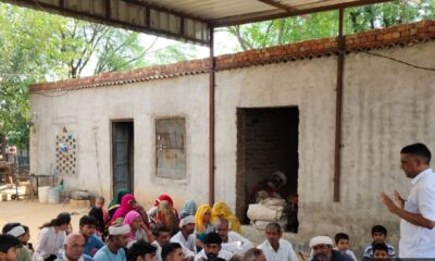 मोखुता व नारेड़ी में आयोजित कार्यक्रम में संबोधित करते बागवानी अधिकारी।