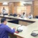अधिकारियों की बैठक लेते सीईओ जिला परिषद निर्मल नागर।