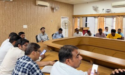 प्रशिक्षण कार्यक्रम में संबोधित करते एसडीएम अनिरुद्ध यादव।