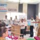 नशा मुक्ति की शपथ दिलाते जिला समाज कल्याण अधिकारी अमित शर्मा।