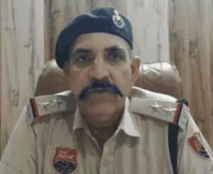 भूना थाना SHO ओमप्रकाश ने बताया कि शिकायत के आधार पर केस दर्ज कर लिया गया है।