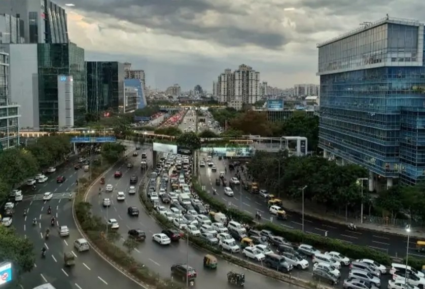 गुरुग्राम में झमाझम बारिश से मौसम सुहावना