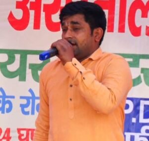 दिवंगत हरियाणवी लोक कलाकार एवं रागनी गायक पेप्सी शर्मा (यशपाल शर्मा)।
