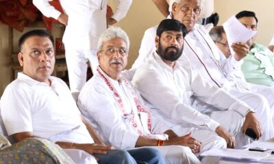 मतदाता सूची पुनरीक्षण अभियान को लेकर बैठक में संबोधित करते राव नरेंद्र सिंह।