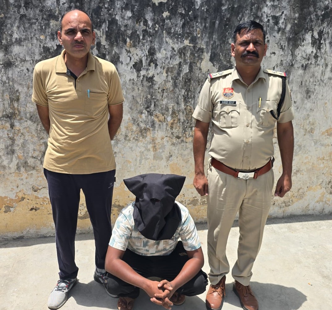 फतेहाबाद पुलिस की गिरफ्त में आरोपी महावीर