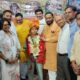 अटेली मंडी में राष्ट्रीय जनसेवा मंडल अध्यक्ष पवन बाछौदिया एवं गणमान्य जन ताइक्वांडो खिलाड़ी श्रद्धा यादव को सम्मानित करते हए।