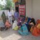 कटकई में नारनौल पहुंचकर प्रदर्शन में शामिल होने बैठक करते हुए।