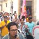 नारनौल में प्रभात फेरी के दौरान भजन-कीर्तन करते श्रद्धालु।