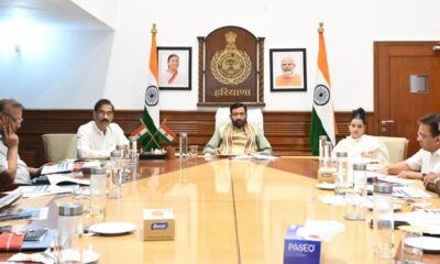 हरियाणा जल सुरक्षा कार्यक्रम की समीक्षा बैठक में मुख्यमंत्री नायब सिंह सैनी और मंत्री श्रुति चौधरी।