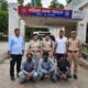 पोक्सो मामले में बिहार से गिरफ्तार आरोपियों के साथ फरीदाबाद पुलिस टीम