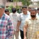 फतेहाबाद में आरोपी जूनियर प्रोग्रामर को लेकर जाती एसीबी टीम