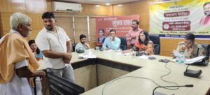 समाधान शिविर में आमजन की शिकायतें सुनती डीसी अनुपमा अंजली।