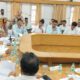 सड़क सुरक्षा समिति की बैठक लेते सांसद चौधरी धर्मबीर सिंह।