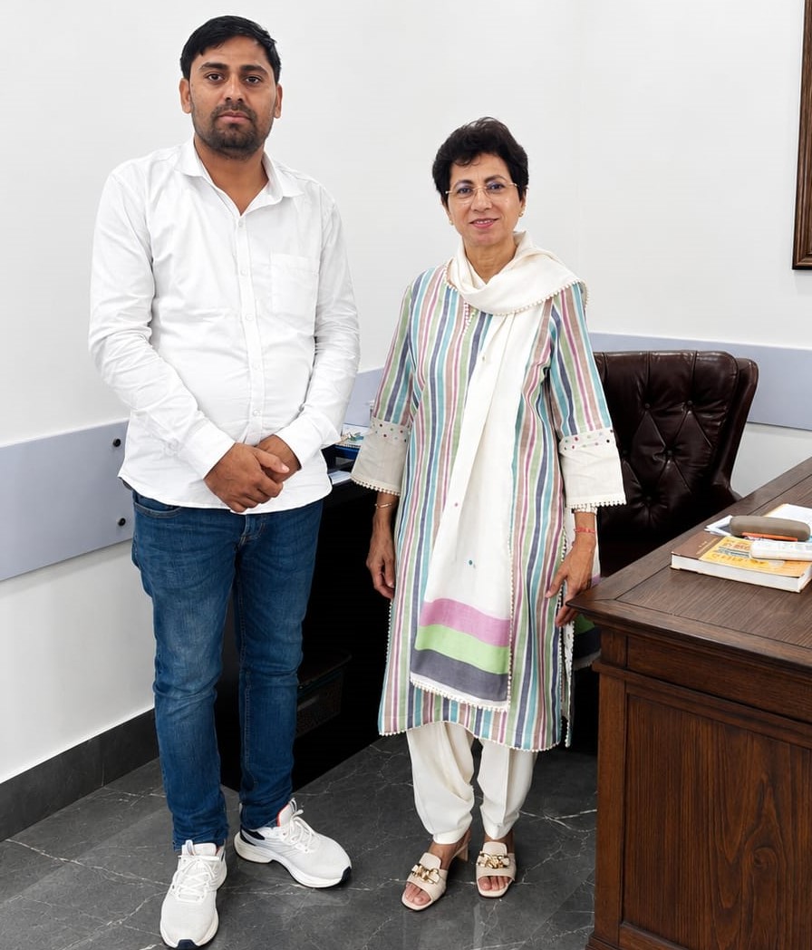 इस्तीफे के बाद पहली बार कुमारी सैलजा से मिले पुनीत बुलान