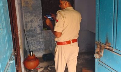 बिहाली के राजकीय प्राथमिक विद्यालय में चोरी के बाद टूटे ताले और क्षतिग्रस्त सामान।